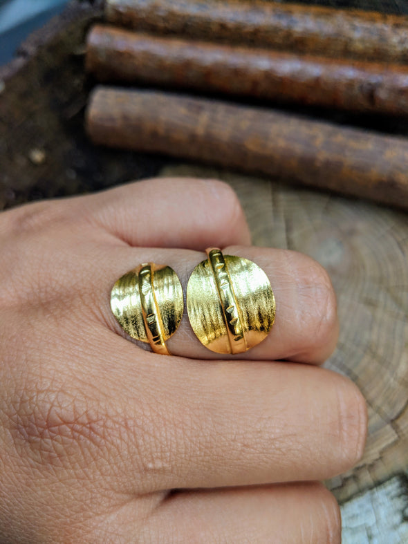 Double Leaf Ring